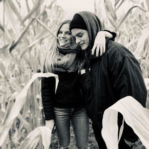 Meet your Posher, Marine